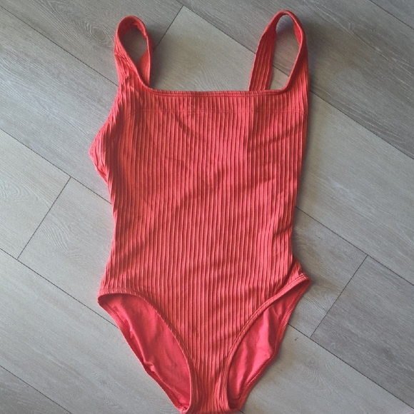 Michael Kors Pink Ribbed Garment - Picture 1 of 6